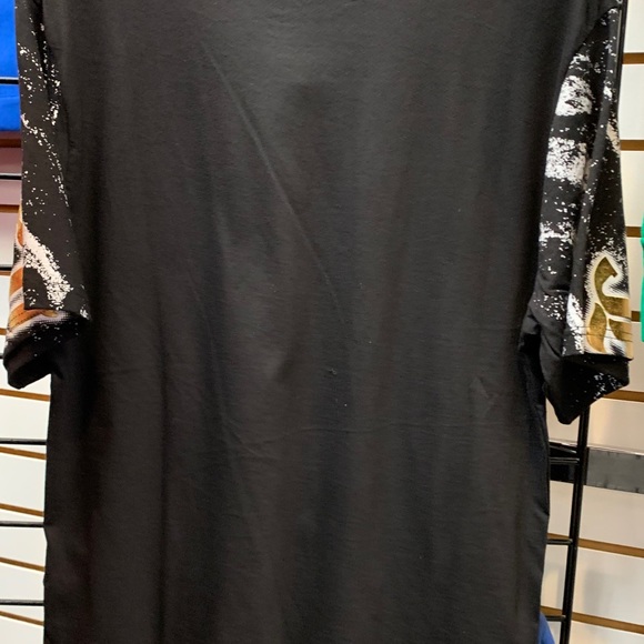 Urban Fashion tee for men - Picture 2 of 4